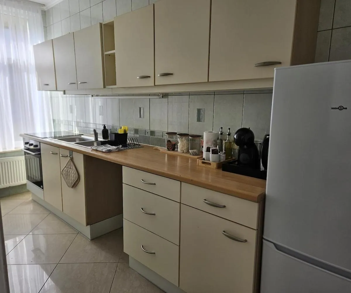 Proche Du Centre De Bruxelles Appartement 5 Personnes Apartment